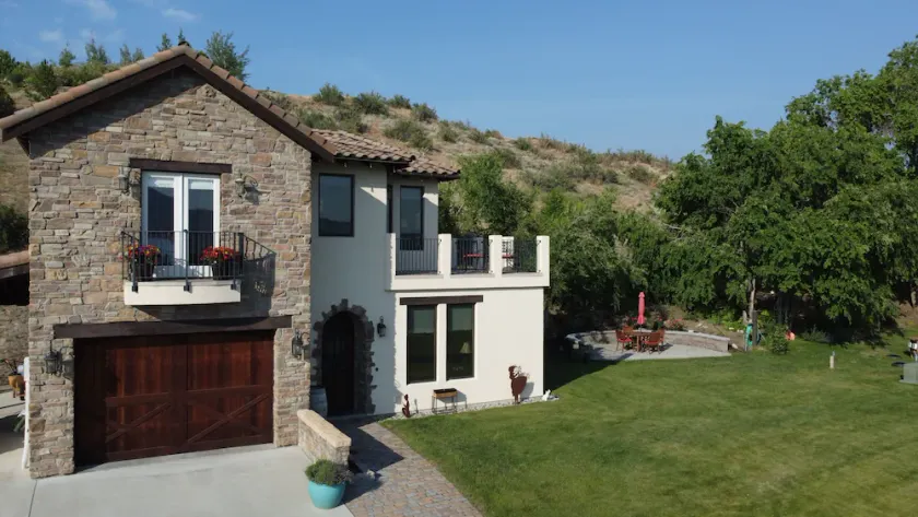Lake Chelan Serene Villa - Image 1