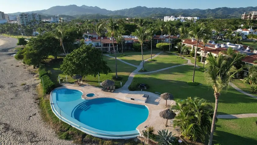 Villa Familiar Frente al mar - Image 1