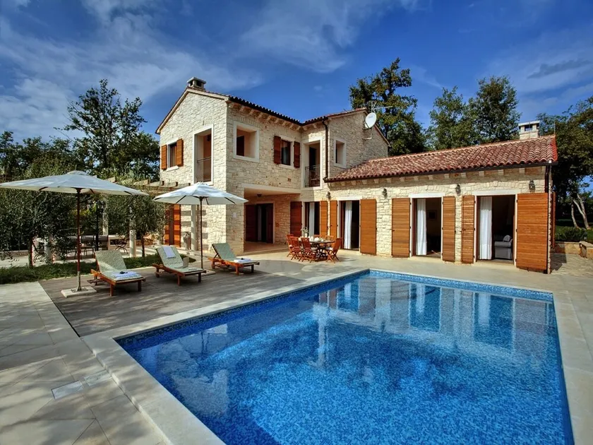 Villa Ana, privacy 5* Villa with large Garden, Child friendly, 300m to beach - Image 1