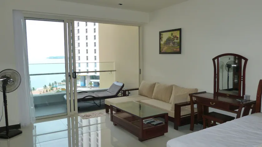 Sea View Studio in 5* building Costa - Image 1