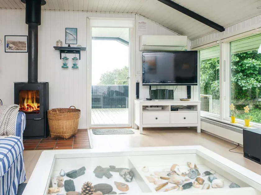 5 Person Holiday Home in Blavand-by Traum - Image 1