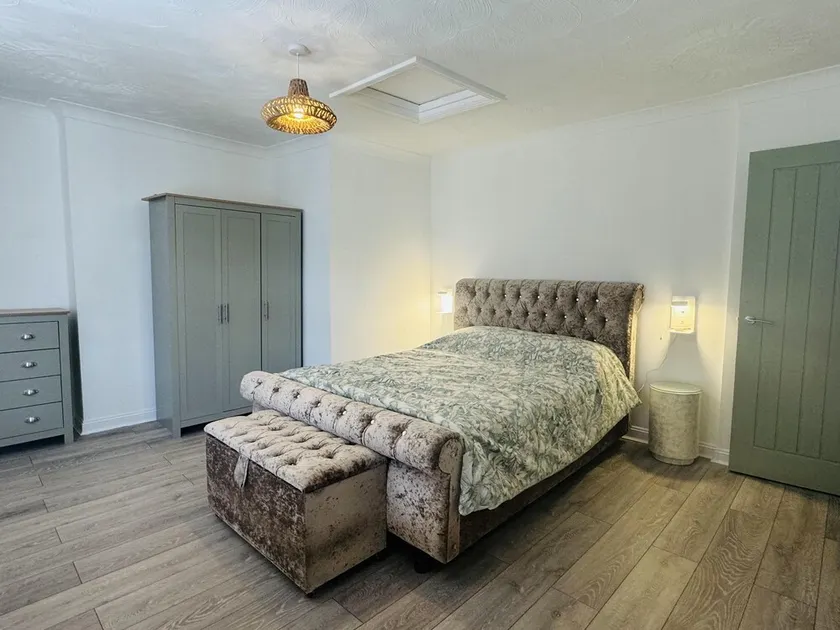 Purbeck Inn Sleeps 4 - Bournemouth Town Centre - Image 1