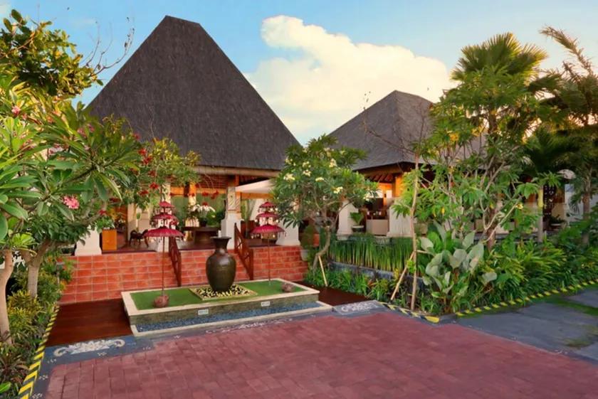 One Bedroom Villa, Private Pool, 5 minutes drive from the heart of Seminyak - Image 1