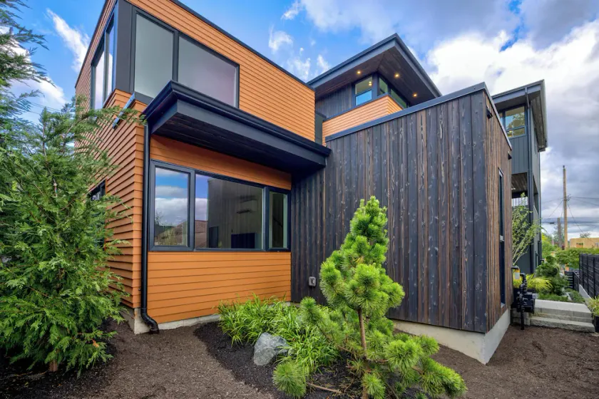 Secret Hideaway - New Custom Built Home - Image 1