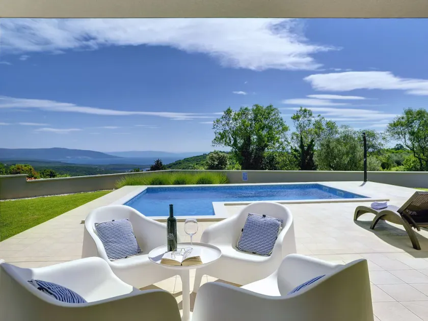 Modern Villa Histria With Pool and View - Image 1