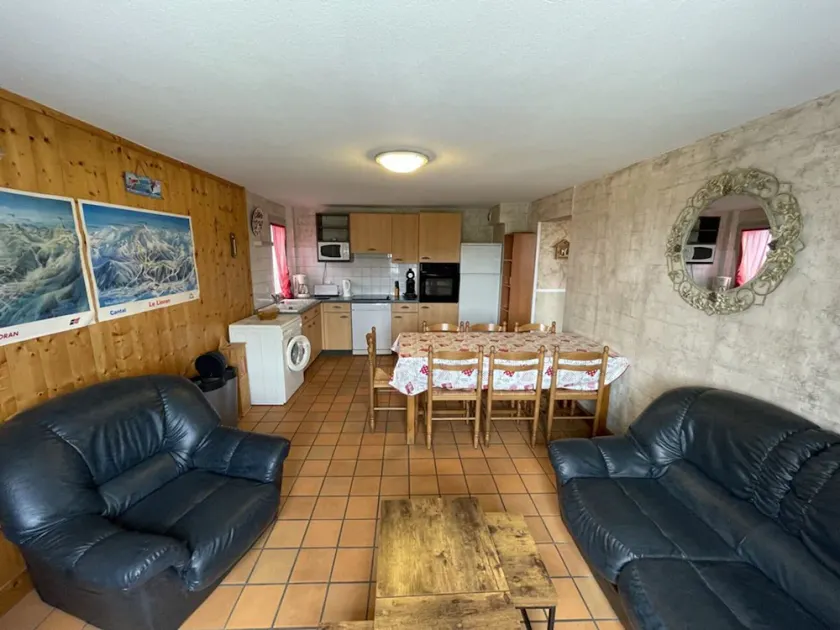 Appartement spacieux avec animaux admis et parking gratuit - FR-1-787-18 - Image 1