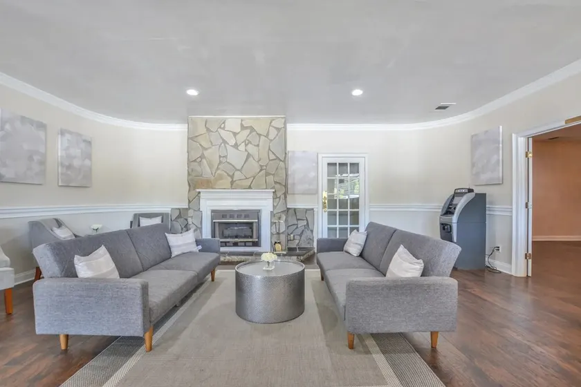 Economy Hotel Macon    - Image 1