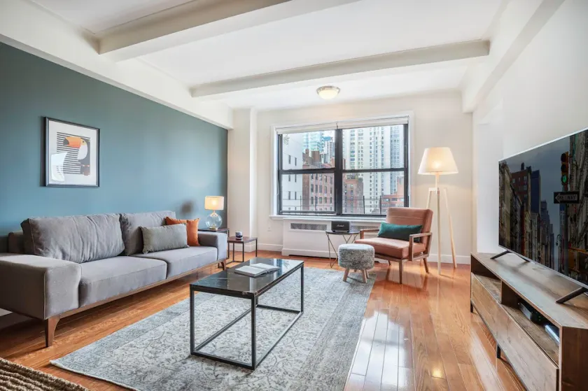 Sharp UES 2BR w/Indoor pool, Doorman + City views by Blueground - Image 1