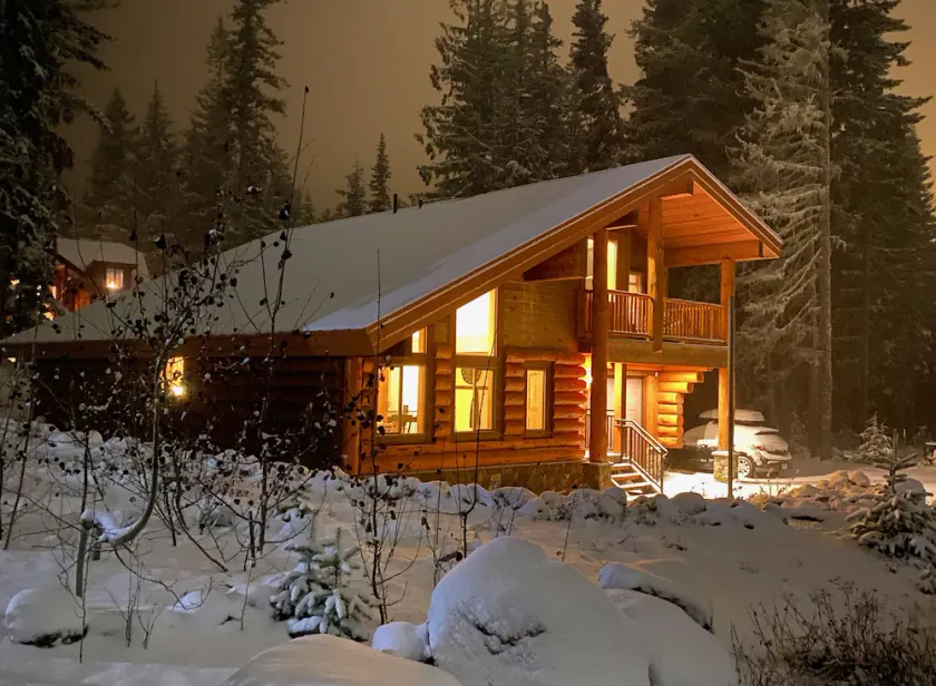 Barlow Pines Lodge - spacious cabin next to Ski Bowl with a Mt. Hood view - Image 1