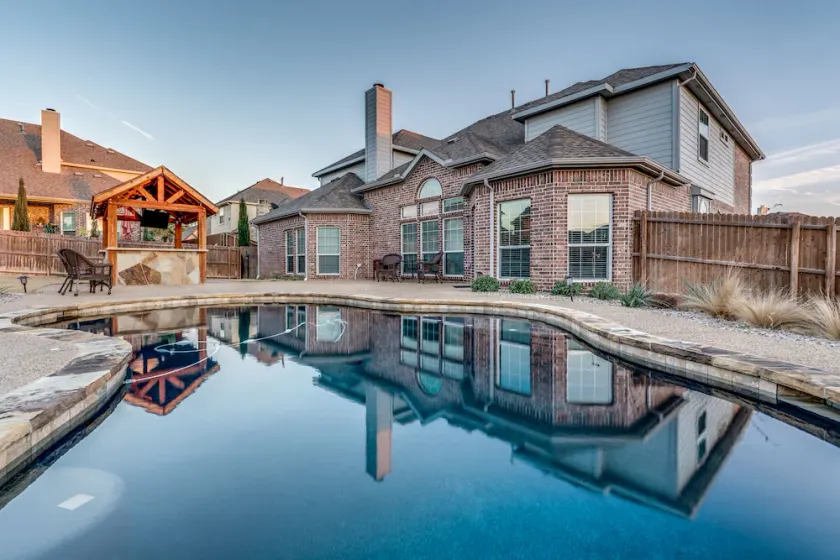 6Bdrm 4Bth Pool 3 king sleeps 20 - Image 1
