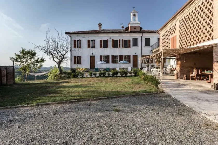 Cozy Apartment in a Country House - Image 1