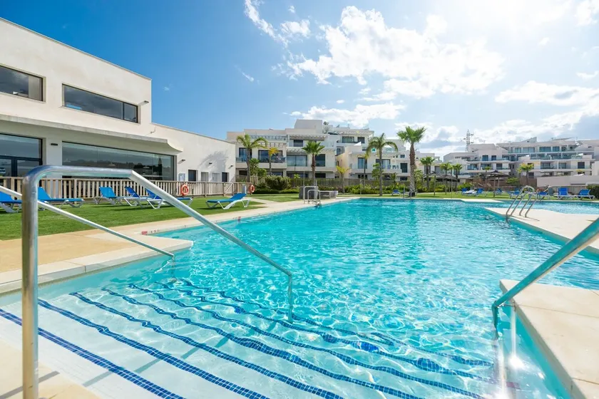 Penthouse with private pool - Image 1