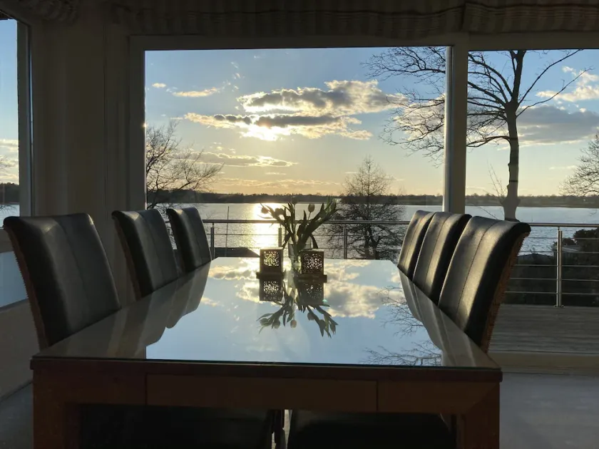 Ferienh.,Max. 6 Pers. right on the lake and 3 km from the beach. Perfect location. WLAN Conne. - Image 1