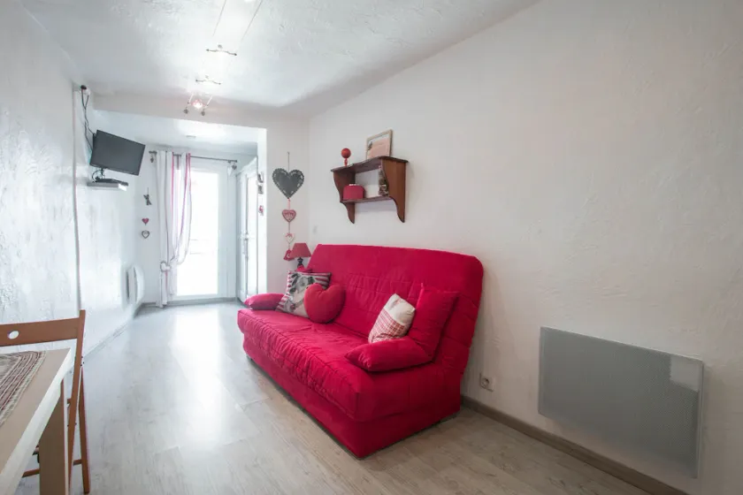 New studio in full center of the village - Image 1
