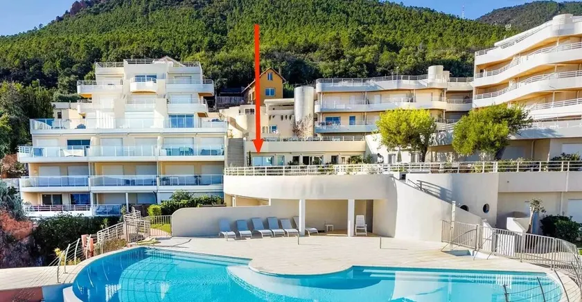 Côte d'Azur, Cannes, Saint-Raphaël, direct sea, swimming pool, garden, Cap Neree - Image 1