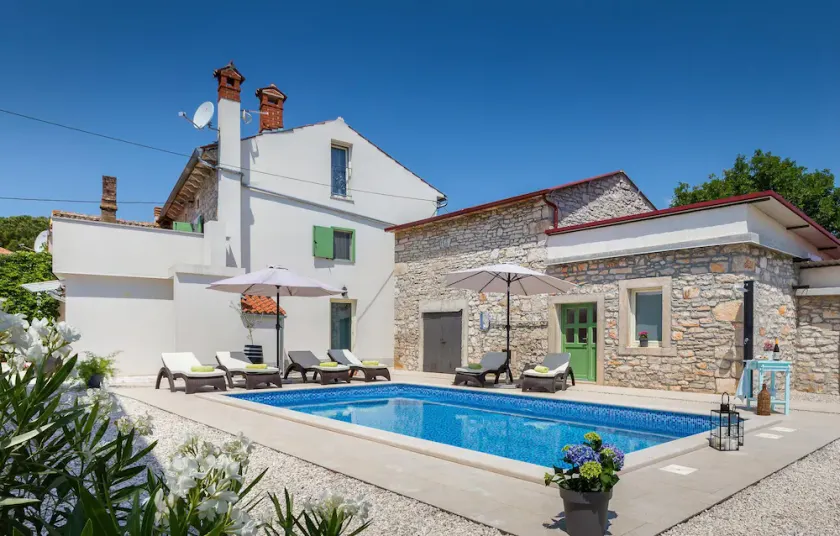 Amazing Home In Duga Uvala - Image 1