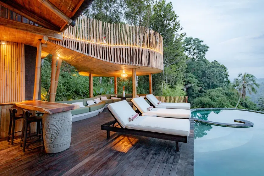 3 Bdr - Luxury Cliffside Bamboo Villa - Image 1