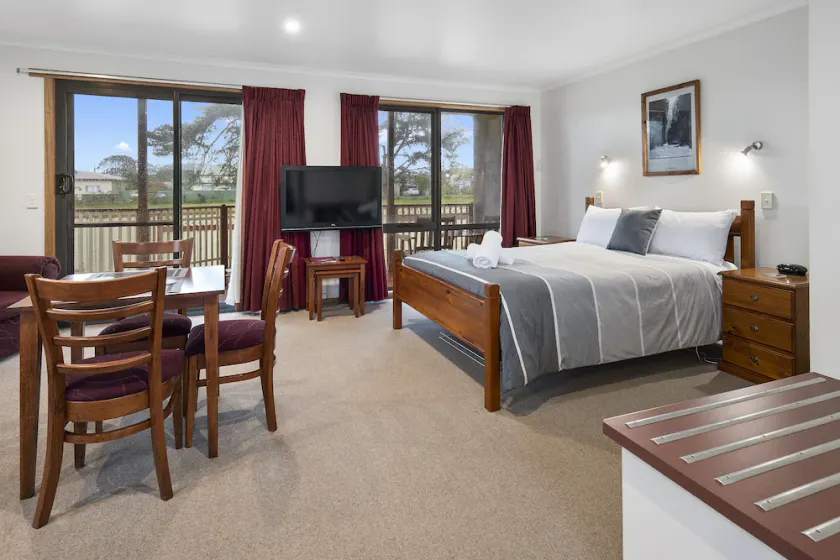 Marsden Court Apartments - Image 1
