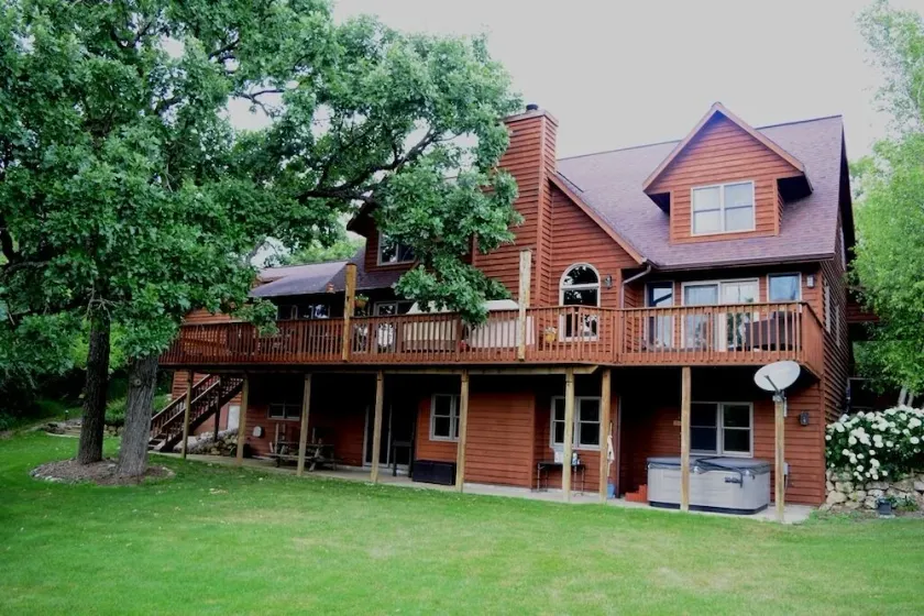 2020 DNC Private Retreat! - Image 1