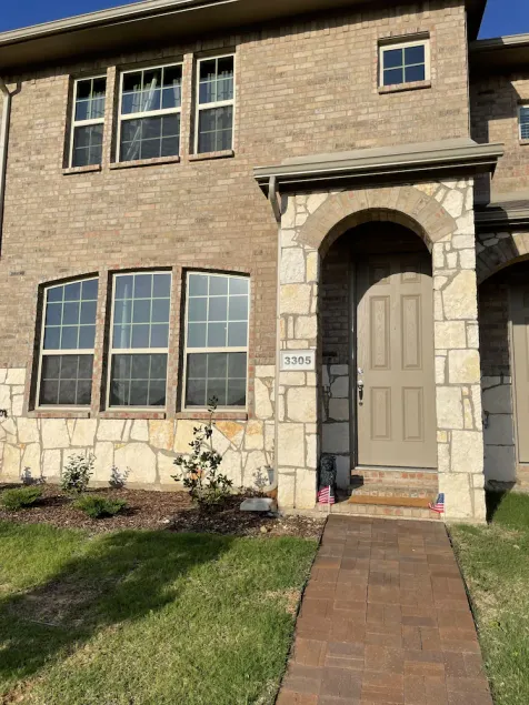Brand new charming 2 bedroom Townhouse get away - Image 1
