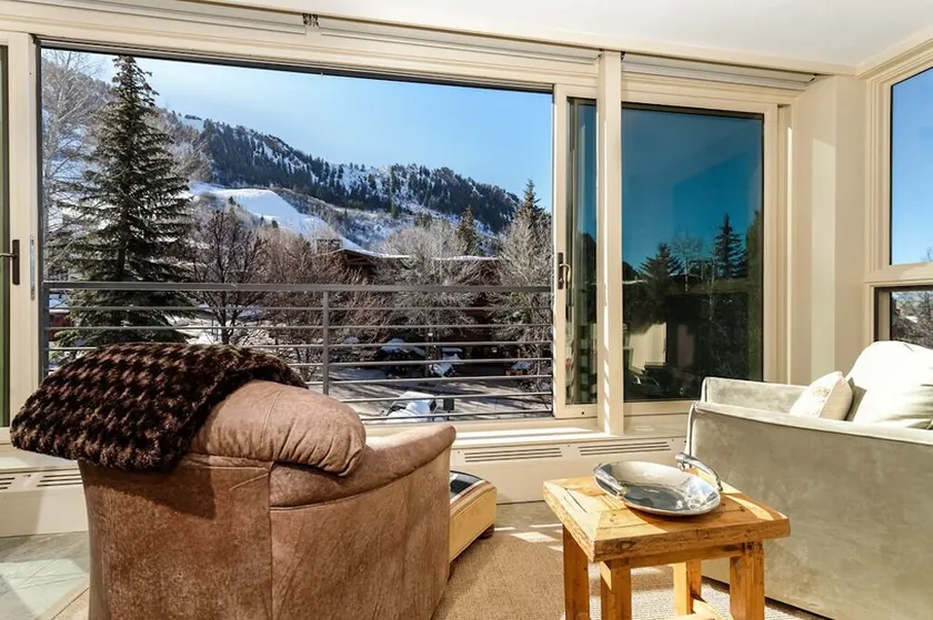 Ski in / out Ajax, Expansive Mountain Views, 1. 5 Blocks bis zur Gondel - Image 1