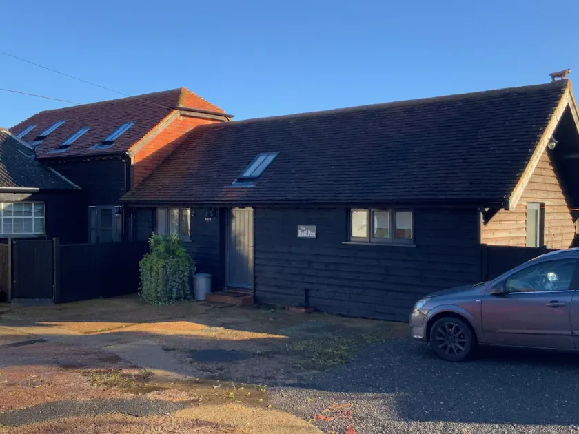 Newly Refurbished, old Bull Pen cottage near Lewes East Sussex - Image 1