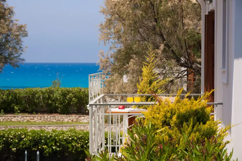 Aeriko-Ammos Beachfront Villa with Stunning View and Private Pool - Image 1