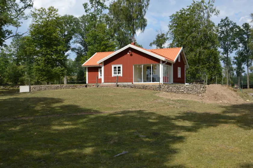 Very cozy house on the lake Rusken - Image 1