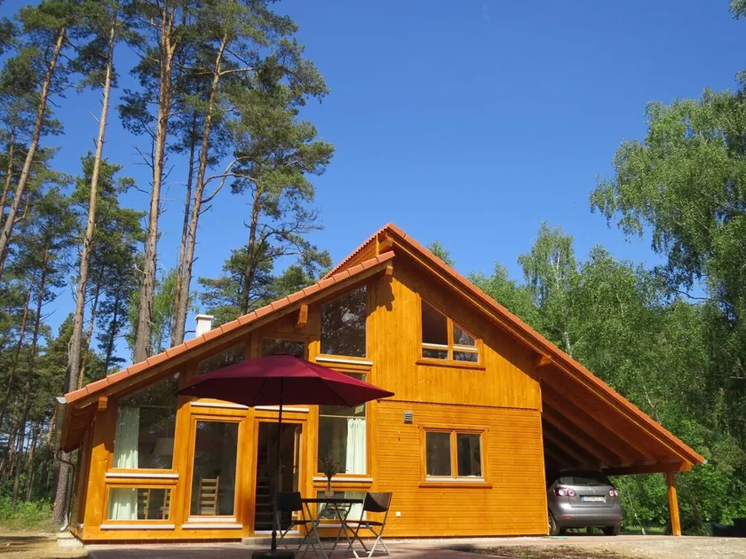 Sua casa no lago com lareira, sauna e área de banho nas proximidades! - Image 1