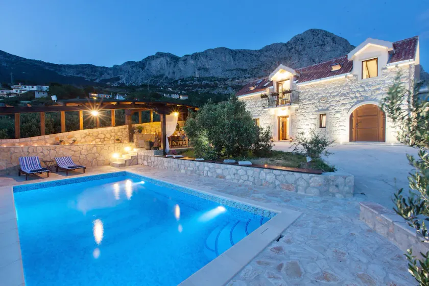 Villa Oliva - piscine chauffée, vue imprenable sur la mer, sans voisins, paisible! REMISE! - Image 1