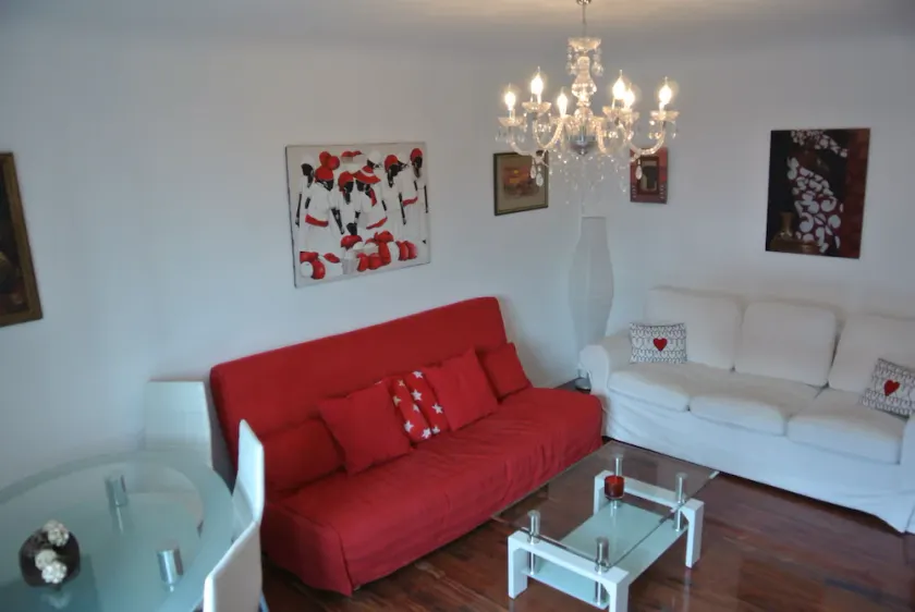 Totally new apartment, central location, competitive price, WiFi, elevator - Image 1