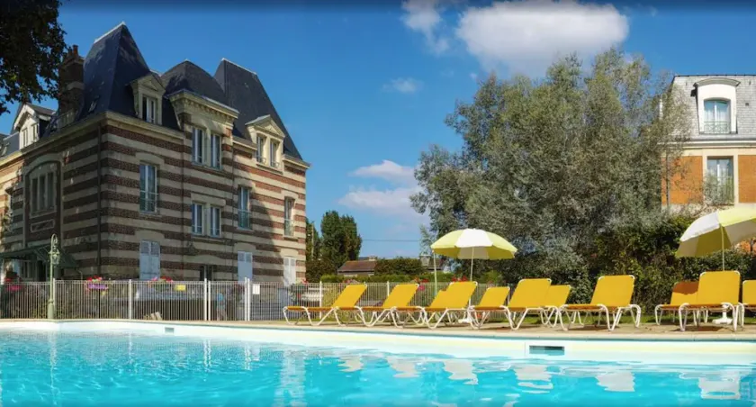 Cosy appartement dans une villa avec piscine, proche du centre et de la mer - Image 1