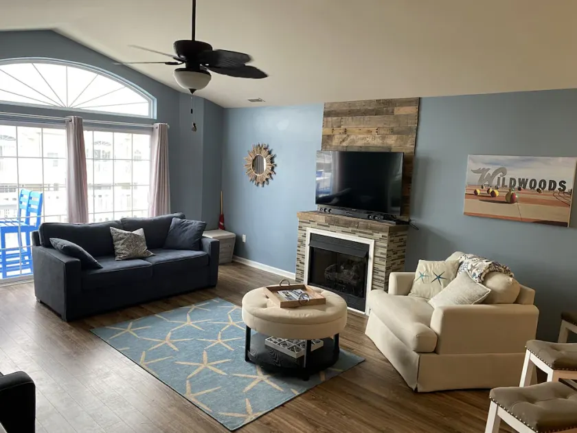 Stay near fun at Morey's Piers - North Wildwood 3-Bed Condo - Image 1