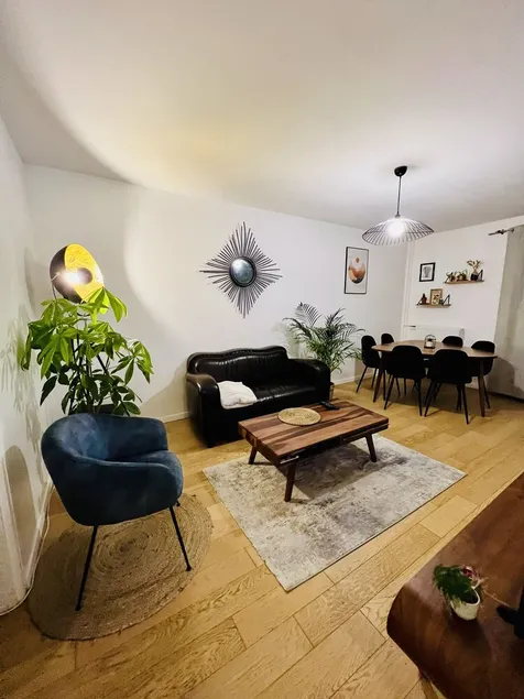 Cosy and Bright F2 Apartment - Image 1