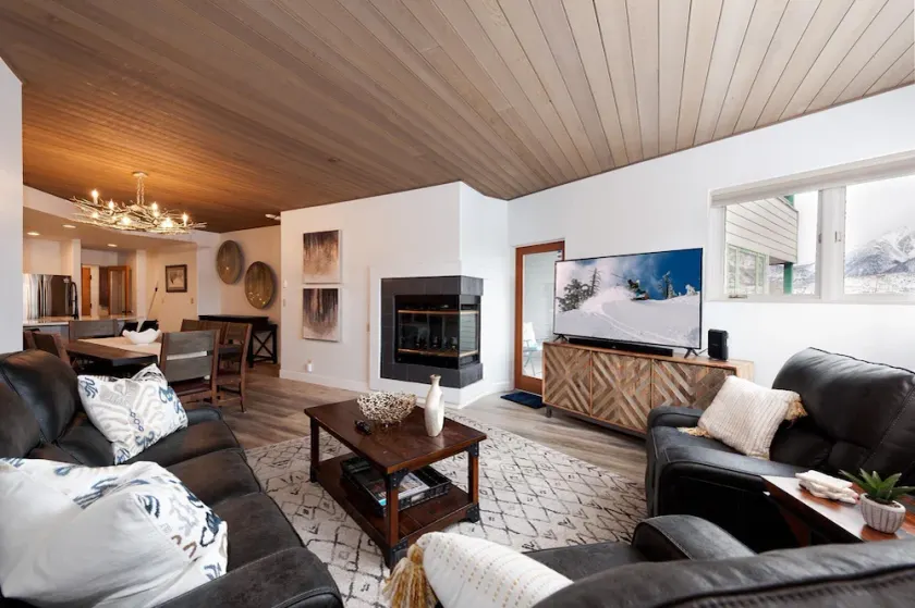 Remodeled Eolus Ski in/Ski Out condo - Views - Deck - Image 1