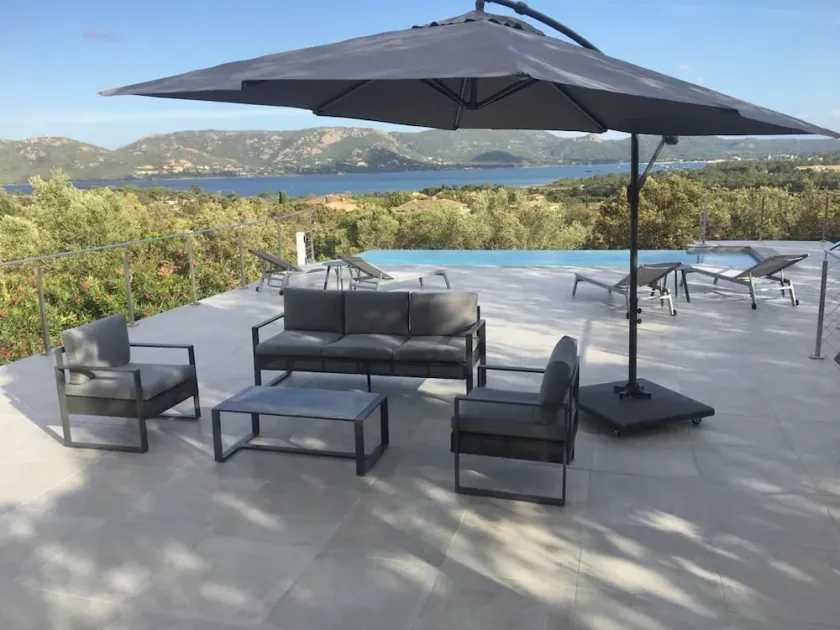 Villa belle vue mer et piscine à débordement chauffée - Image 1