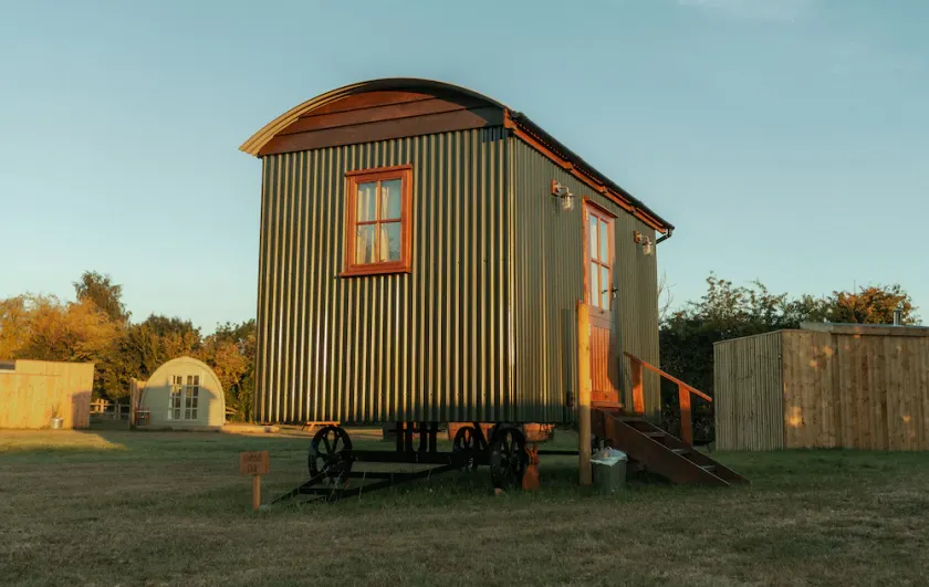 Glamping in Wiltshire in our luxury Shepherds Hut - Image 1