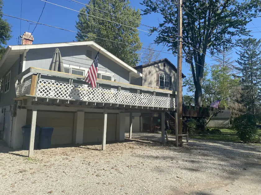 Cozy Cottage near Lake Erie 3 min drive - Image 1