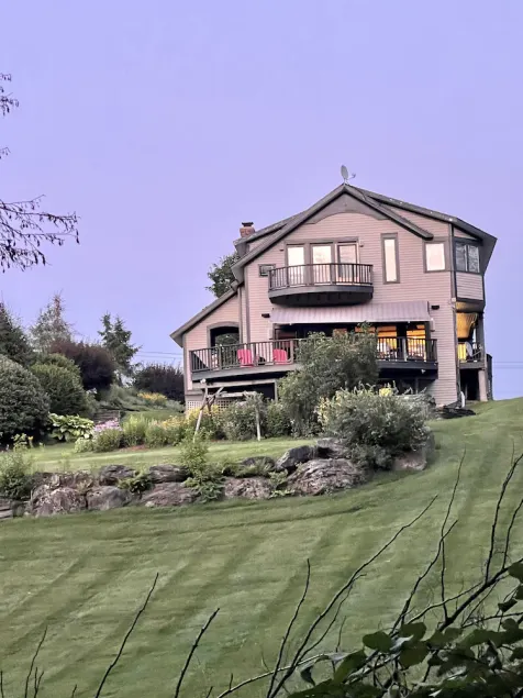 Spacious Villa with Beautiful Views and Great Energy!!! - Image 1