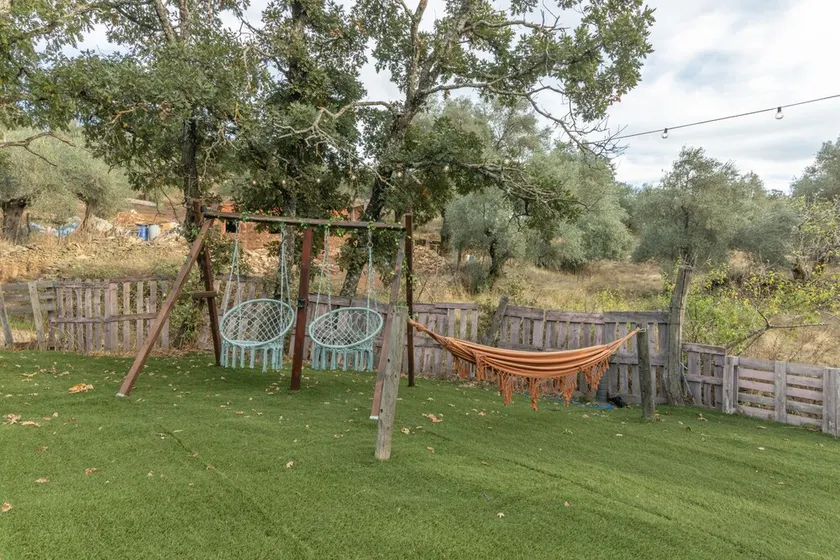 Casa de férias 'La Casa De Los Bonales' com vista para a montanha, terraço privado e jardim privado - Image 1