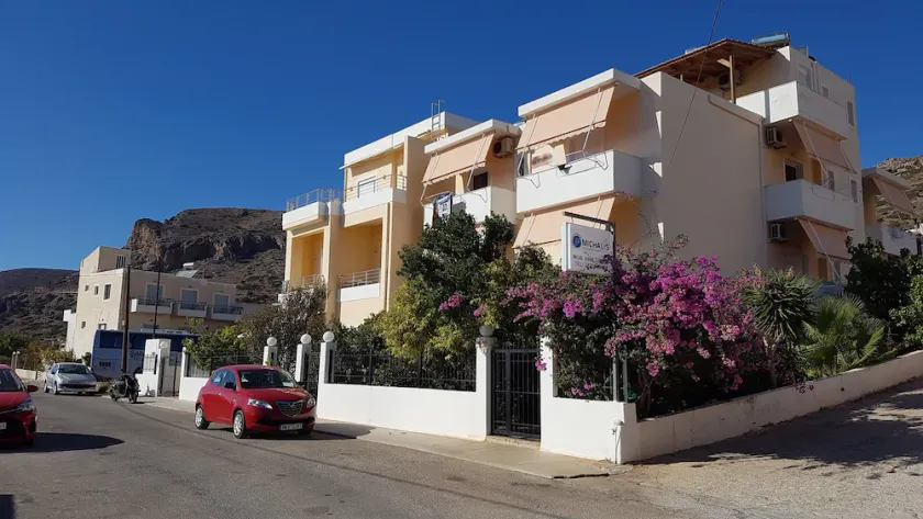 Michalis Studios & Aparntments - Image 1