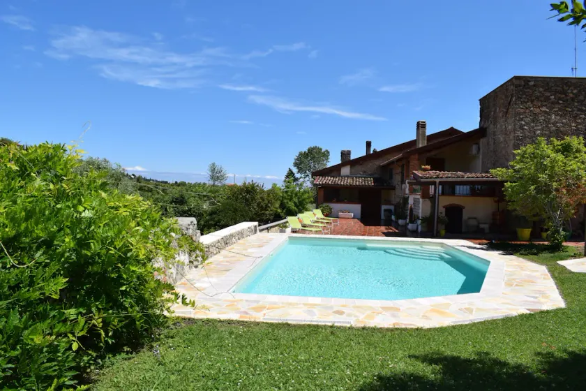 Fantastische Villa mit privatem Salzwasserpool in Toirano bei Loano - Image 1