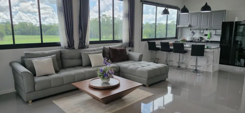 Harary Family apartments - Image 1