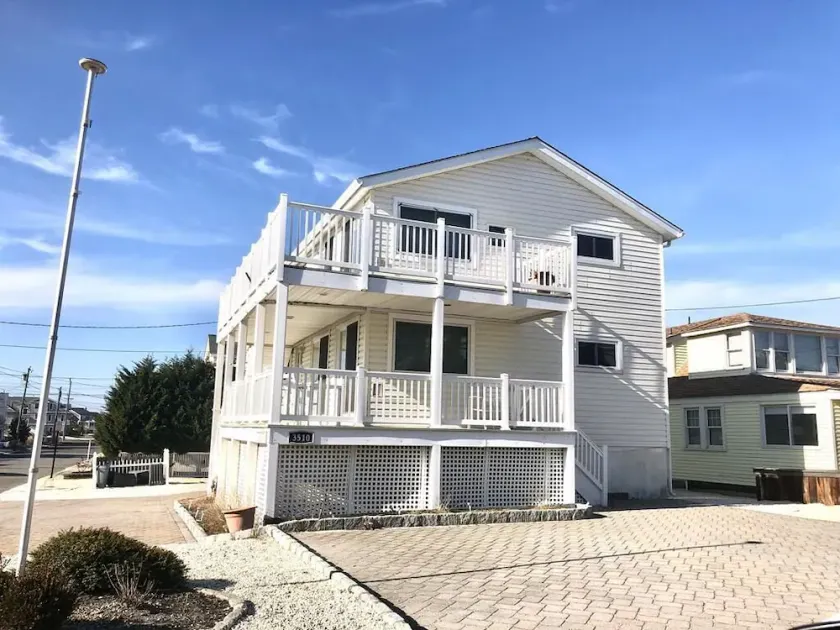 3 værelses overnatning i Brant Beach - Image 1