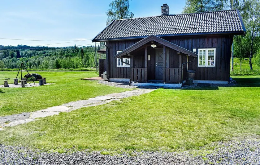 Smukt hjem i Austmarka med udsigt over søen - Image 1