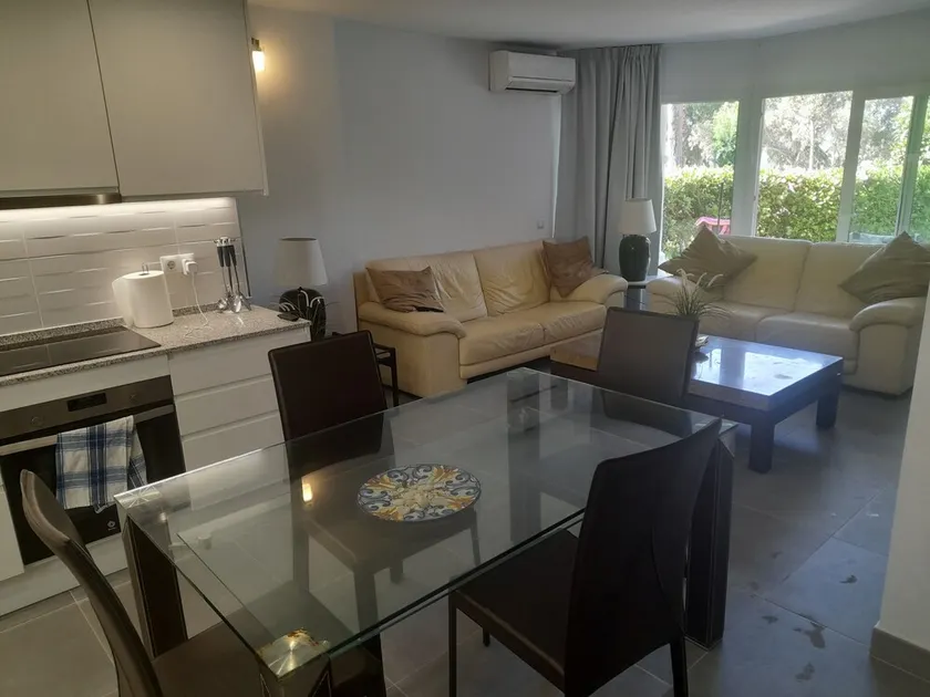 Duplex apartment walking distance to beach and shops - Image 1