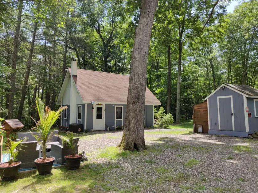 Secluded Cabin in the Southern Catskills Less than 2 Hours from NYC - Image 1