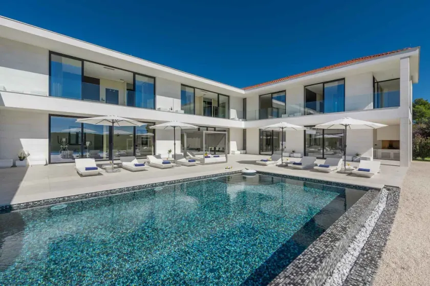 Stunning Seafront House In Istria Villa Vrsar Magnifique - Image 1