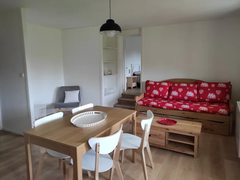 Apartamento encantador renovado 47m², 4 pers, cerca pistas, parking, WiFi - Image 1