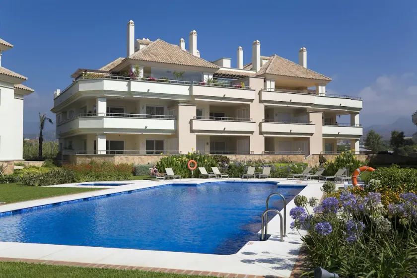 311 Lux-Serv Apart-Estepona, 2-rum, hela året 28c, 20m uppvärmd pool. Havsutsikt - Image 1